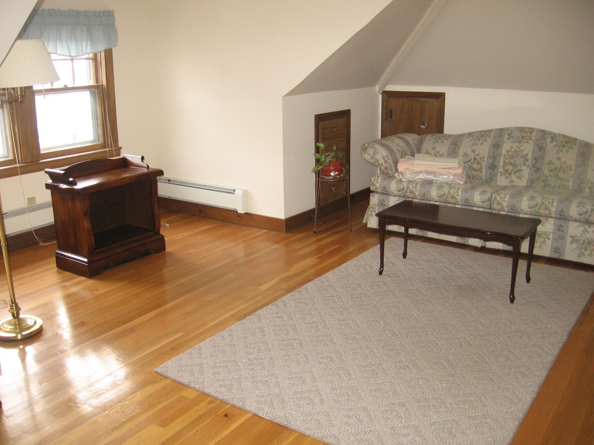 Building Photo - 217 Kendrick Ave