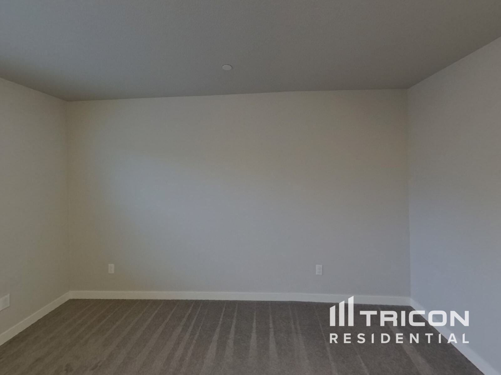 Building Photo - 4210 NE Tacoma Ct