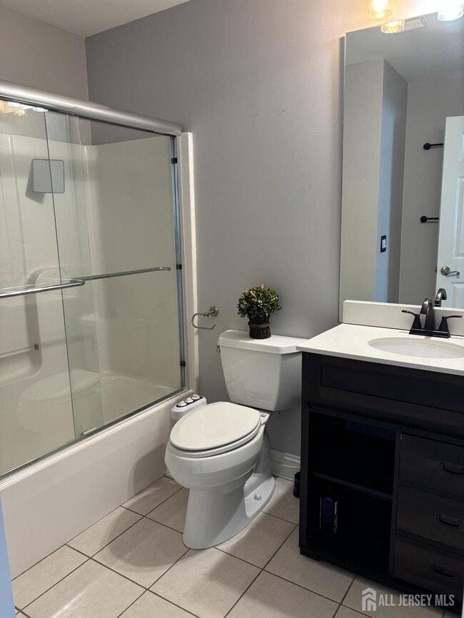 Building Photo - 112 N Broadway