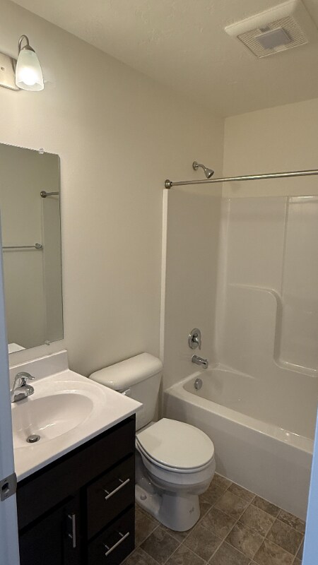 Building Photo - 3615 Fieldstone Dr