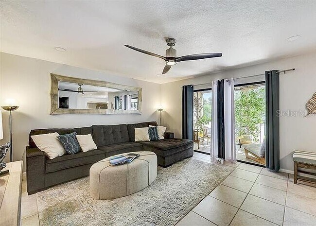 Building Photo - 6326 Grand Bahama Cir