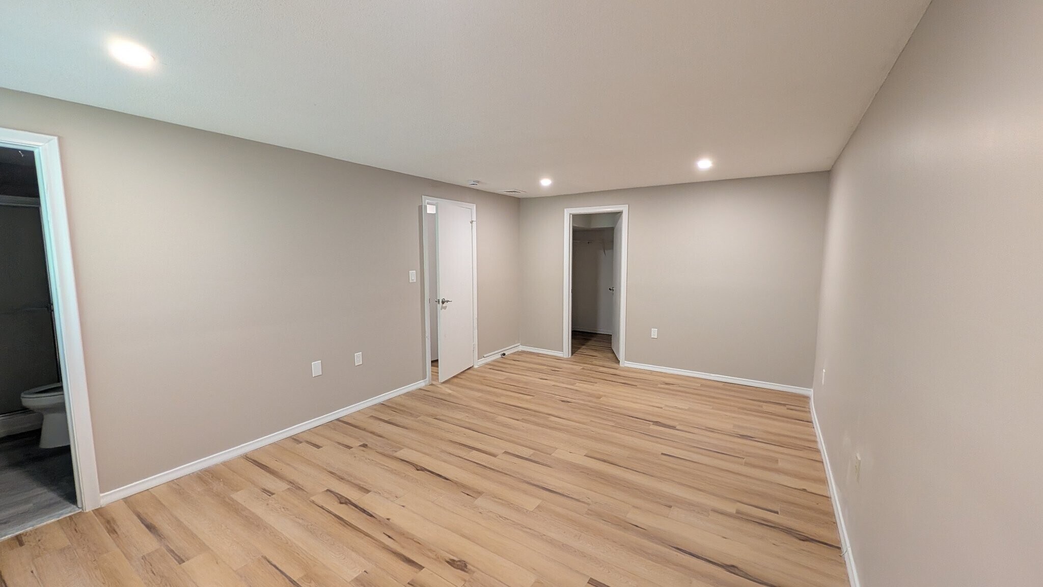 Building Photo - 48 Avonwood Rd