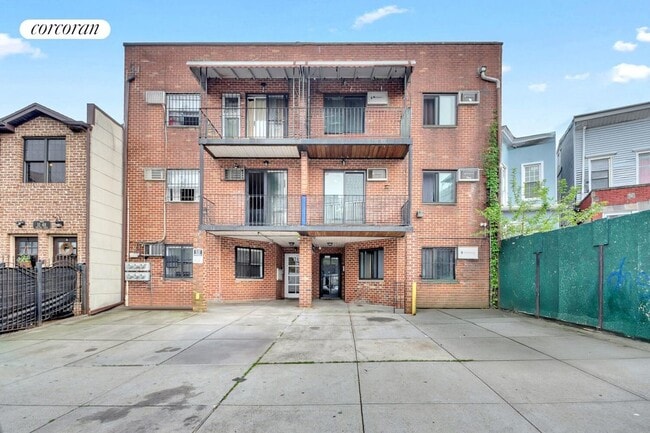 Building Photo - 11-46-46 Welling Ct