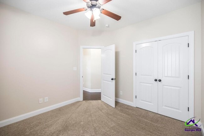 Building Photo - 103 Rushmore Pl