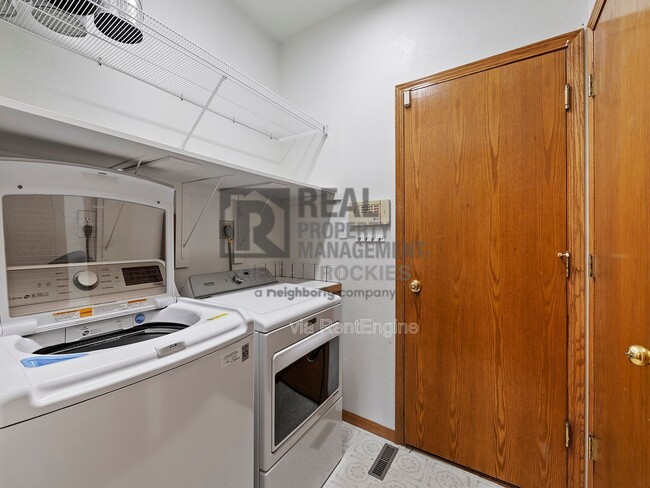 Building Photo - 4349 Winterstone Dr