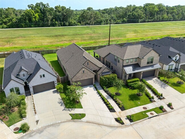 Building Photo - 10722 Hidden Rock Dr