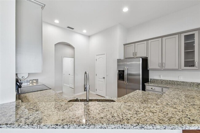 Building Photo - 5303 Moon Shell Dr