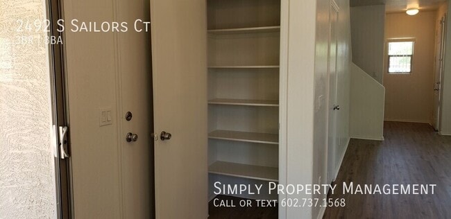 Building Photo - 2492 S Sailors Ct