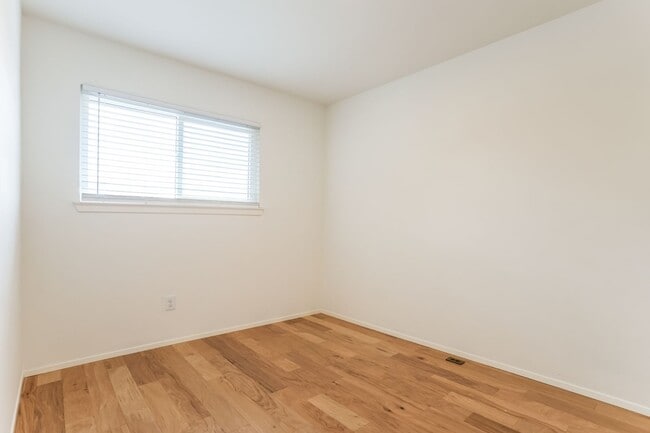 Building Photo - Beautiful 2 bedroom, 2 bathroom condo in Galindo!!!