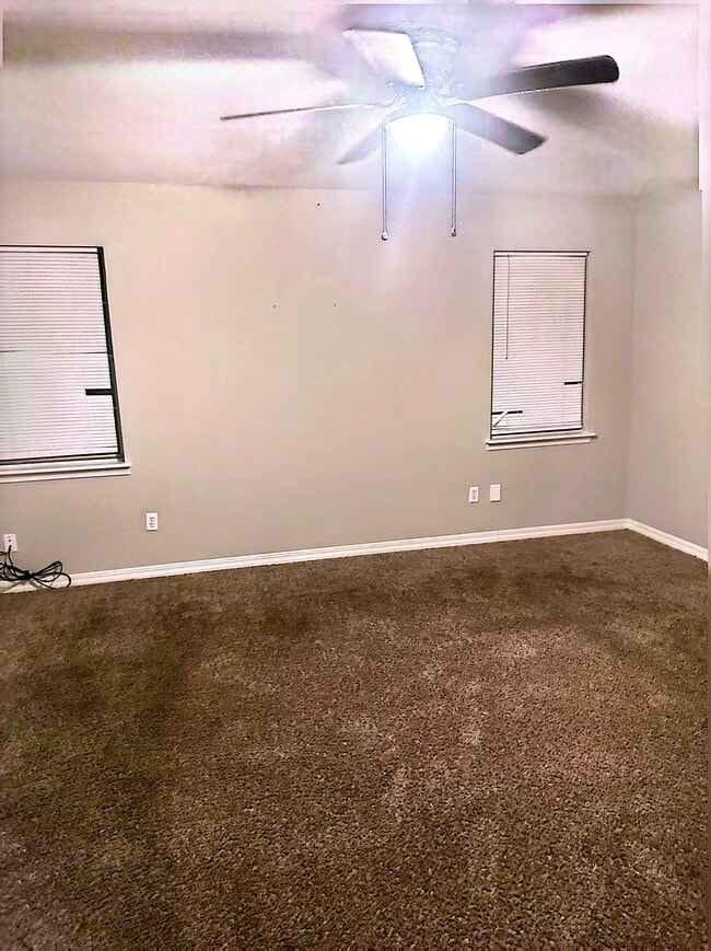 Building Photo - 9610 Balsa Dr