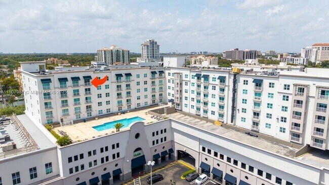 Building Photo - 50 Menores Ave