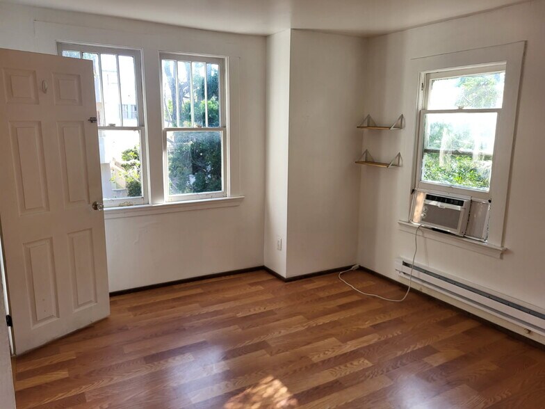 Building Photo - 49 Dudley Ave