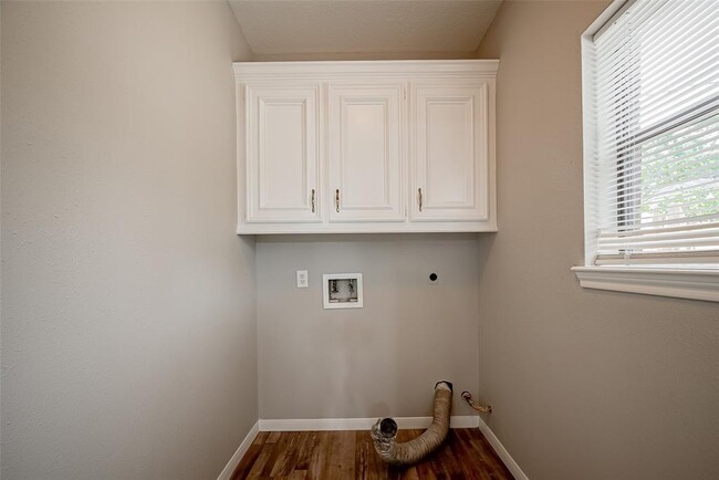 Building Photo - 215 Wood Cir Ln