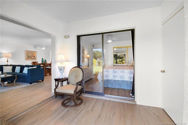 Building Photo - 5111 SE Miles Grant Rd