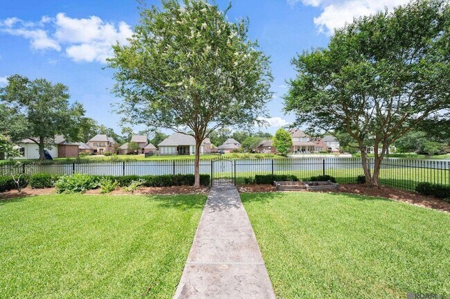 Building Photo - 19537 S Harrells Ferry Rd