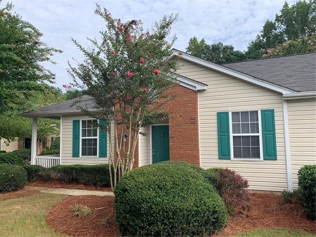 Primary Photo - 320 Harmony Ct