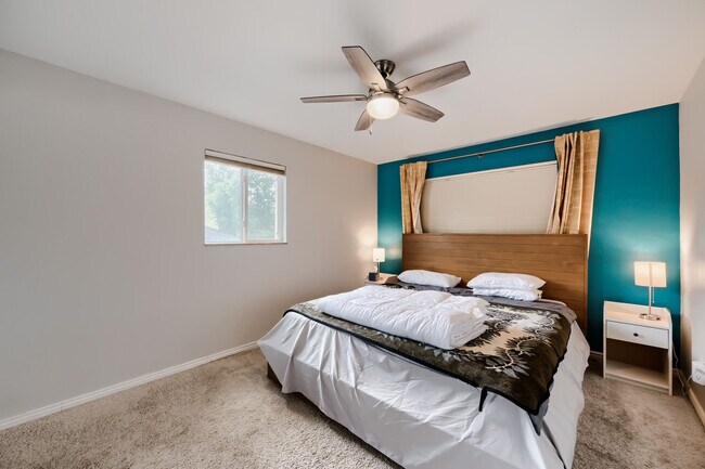 Building Photo - 1007 Venus Dr