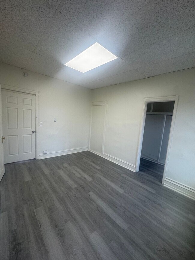 Building Photo - 222 N 12th St