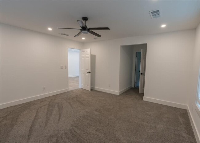 Building Photo - 3822 Bakers Ferry Rd SW