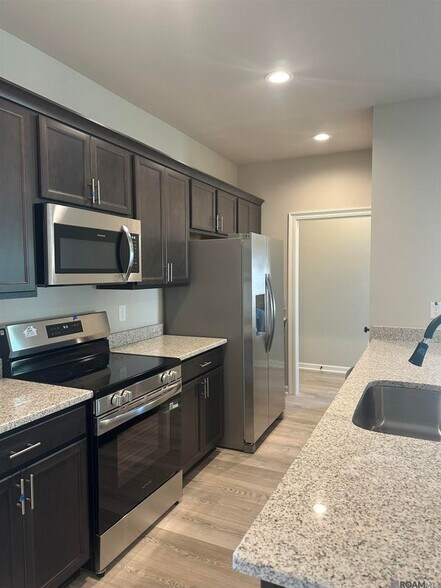 Building Photo - 25729 Raines Ave