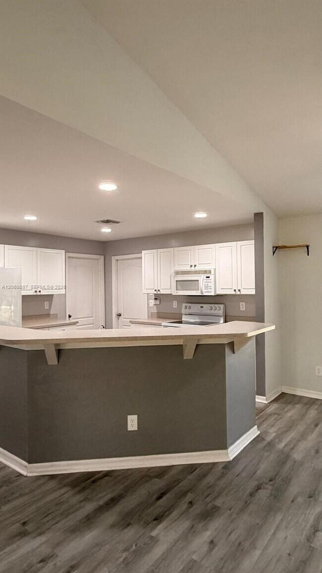 Building Photo - 507 Peerless Cir