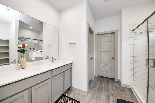 Building Photo - 311 John House Ln