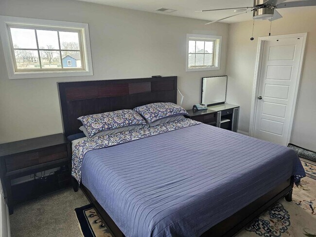 Building Photo - 2662 Scott Dr