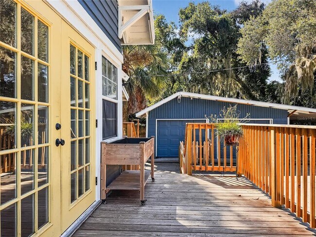 Building Photo - 1016 E Washington Ave