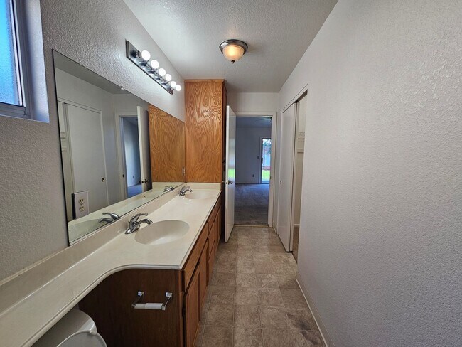 Building Photo - 1108 Citrus Ct