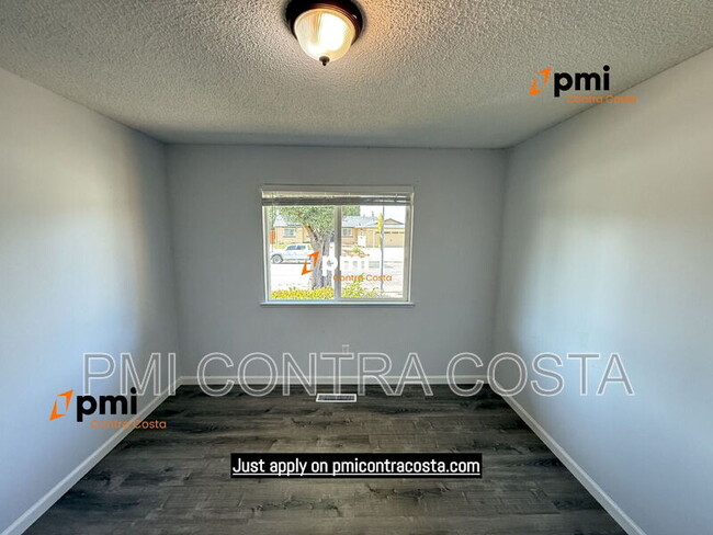 Building Photo - 1608 Norine Dr