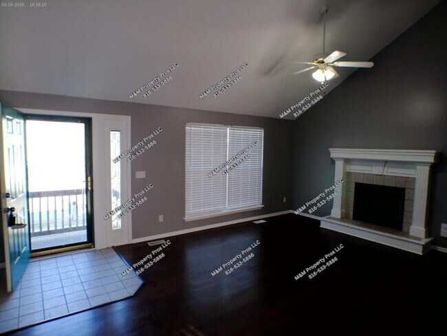 Building Photo - 7024 N Winchester Ave