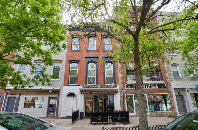Building Photo - 523 Washington St