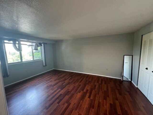 Building Photo - 27512 Evergreen Run