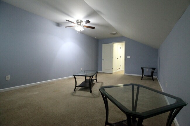 Building Photo - 1640 Brockton Ln