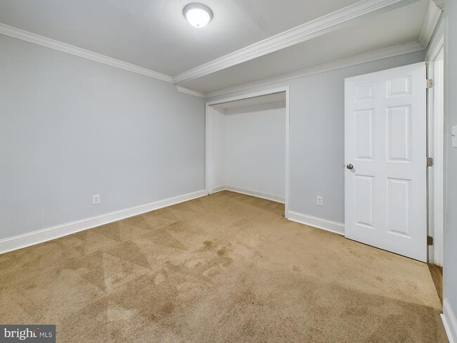 Building Photo - 2232 Aquia Dr