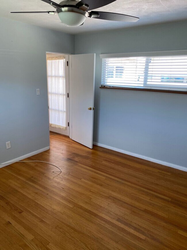 Building Photo - El Cajon 3 BR/1BA Single Family Detached H...