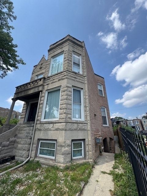 Primary Photo - 4218 W Van Buren St
