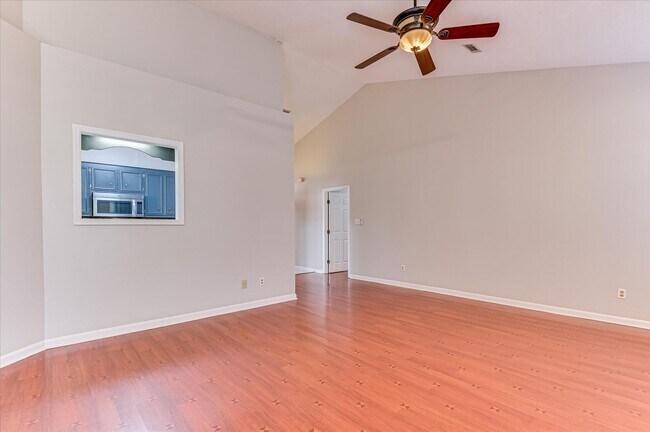 Building Photo - 1140 Parkside Trail