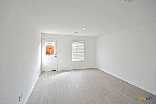 Building Photo - 11519 Field Briar