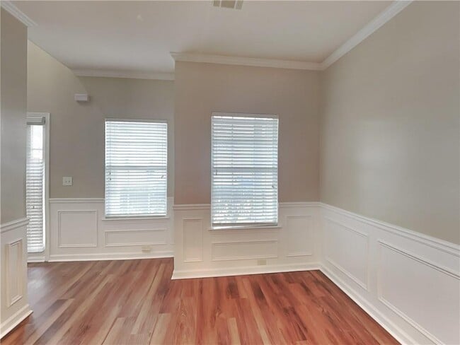 Building Photo - 618 Maltese Dr