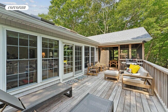 Building Photo - 29 Beechwood Dr