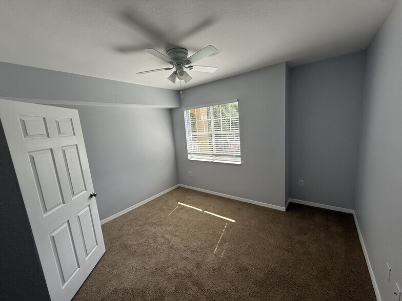 Building Photo - 6386 Emerald Dunes Dr