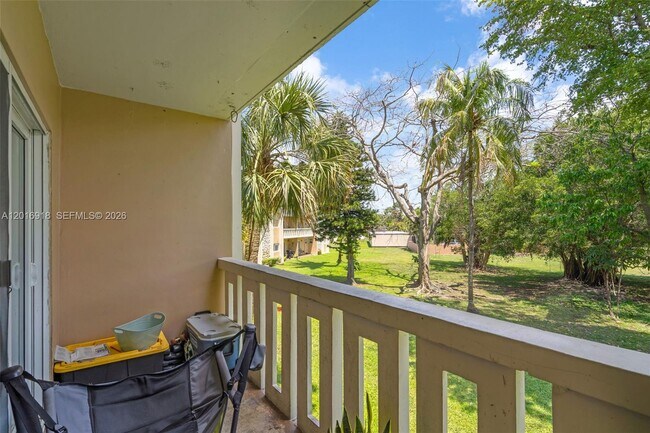 Building Photo - 7400 Miami Lakes Dr