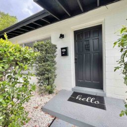 Building Photo - 1213 Corbett Ln