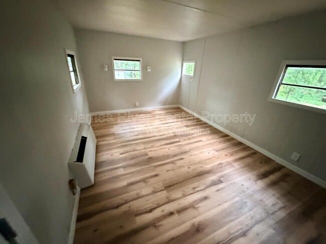 Building Photo - 47 Bonnydale Ln