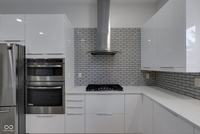 Building Photo - 11178 Ditch Rd