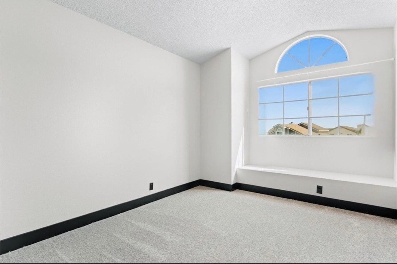 Building Photo - 120 Sandpoint Ln