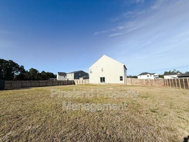 Building Photo - 475 Walters Run Dr