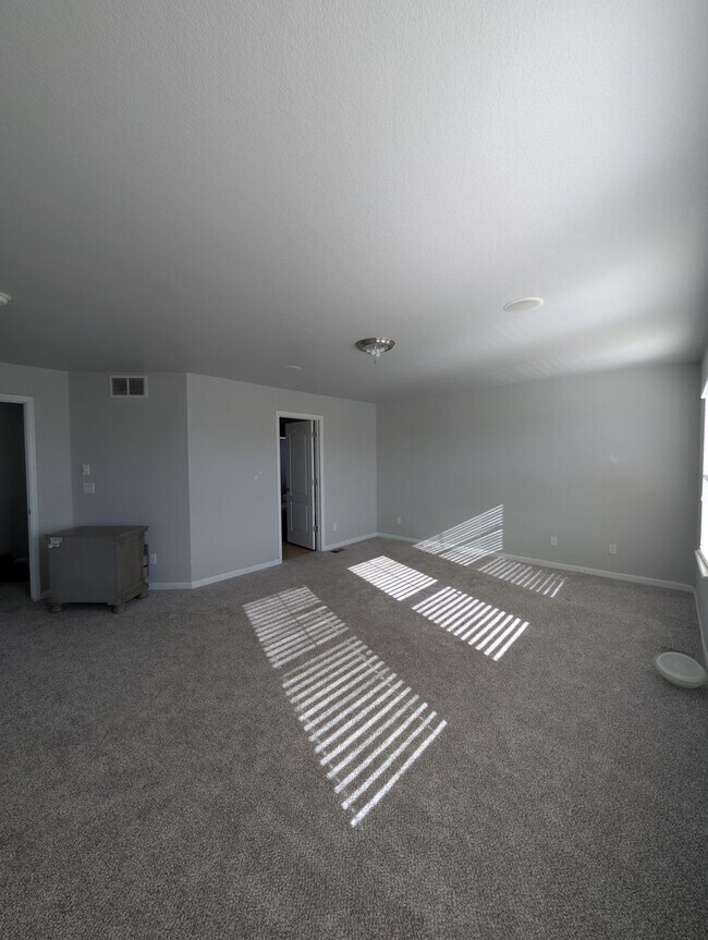 Building Photo - 22441 E Chenango Dr