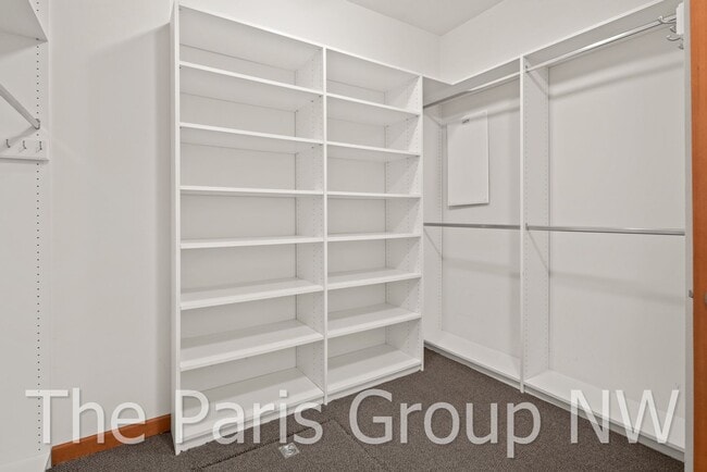 Building Photo - Gorgeous 3,400sf Golf Course Craftsman on Sahalee Country Club’s 7th Green